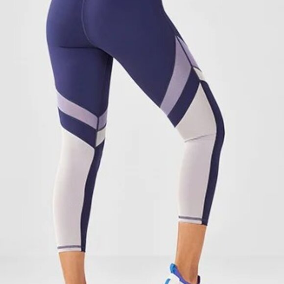 🛍Buy2 1 Free Fabletics Mid Rise PowerHold®Colorblock Capri-Navy/Purple/Jasmin - Picture 2 of 3